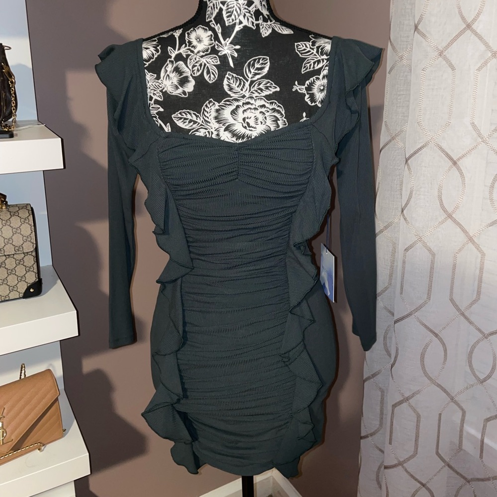Mid length - scrunched - ruffled dress